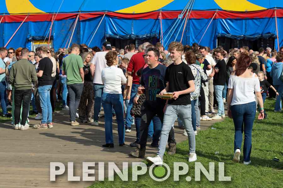 Publiek    Bezoekers (68)